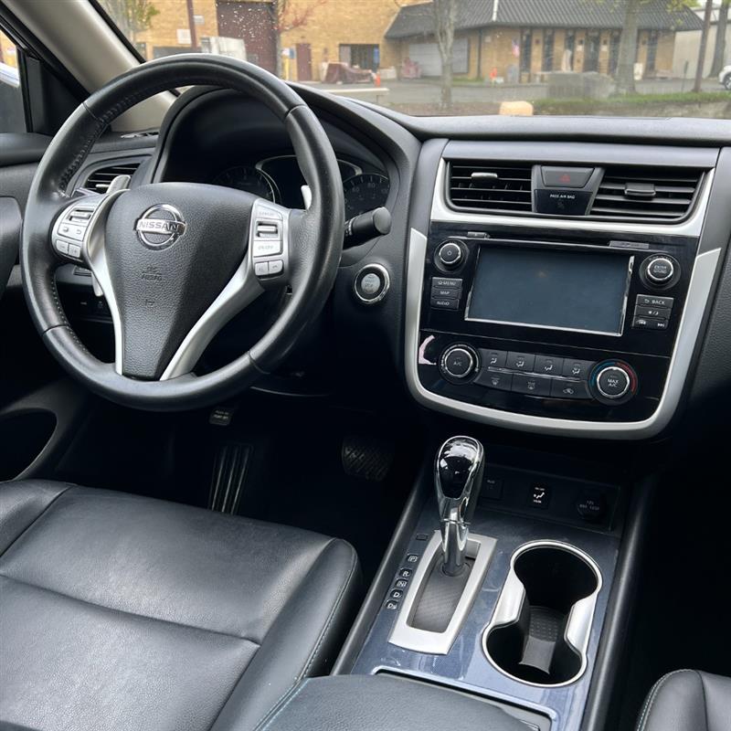 2018 Nissan Altima SR - Photo 19