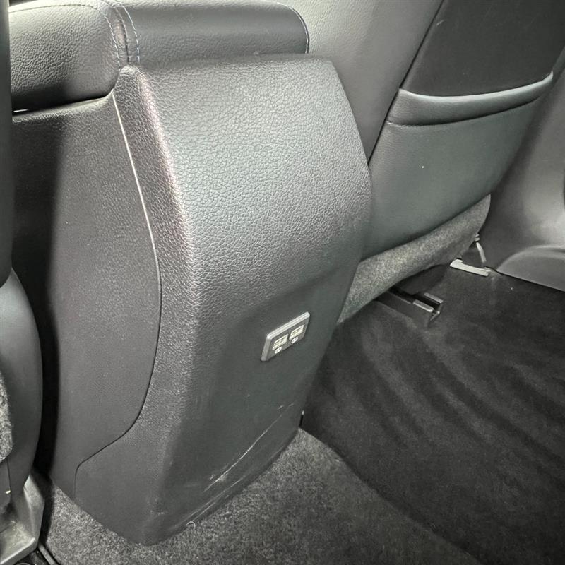 2018 Nissan Altima SR - Photo 13