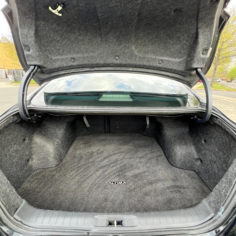 2018 Nissan Altima SR - Photo 14