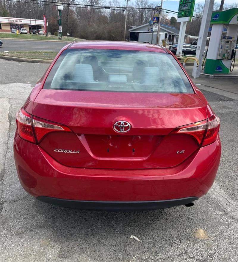 2018 Toyota Corolla LE - Photo 3
