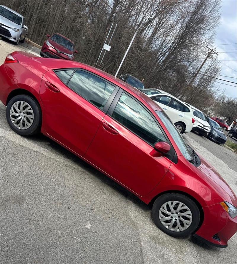 2018 Toyota Corolla LE - Photo 4