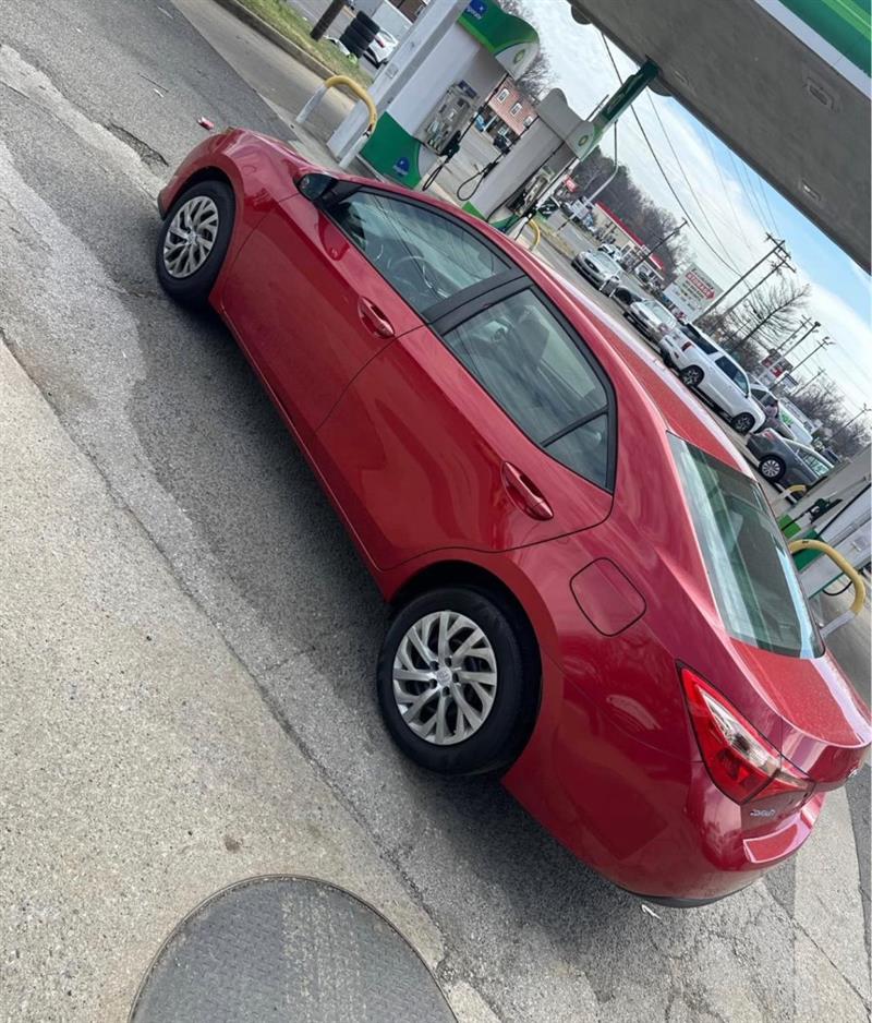 2018 Toyota Corolla LE - Photo 6