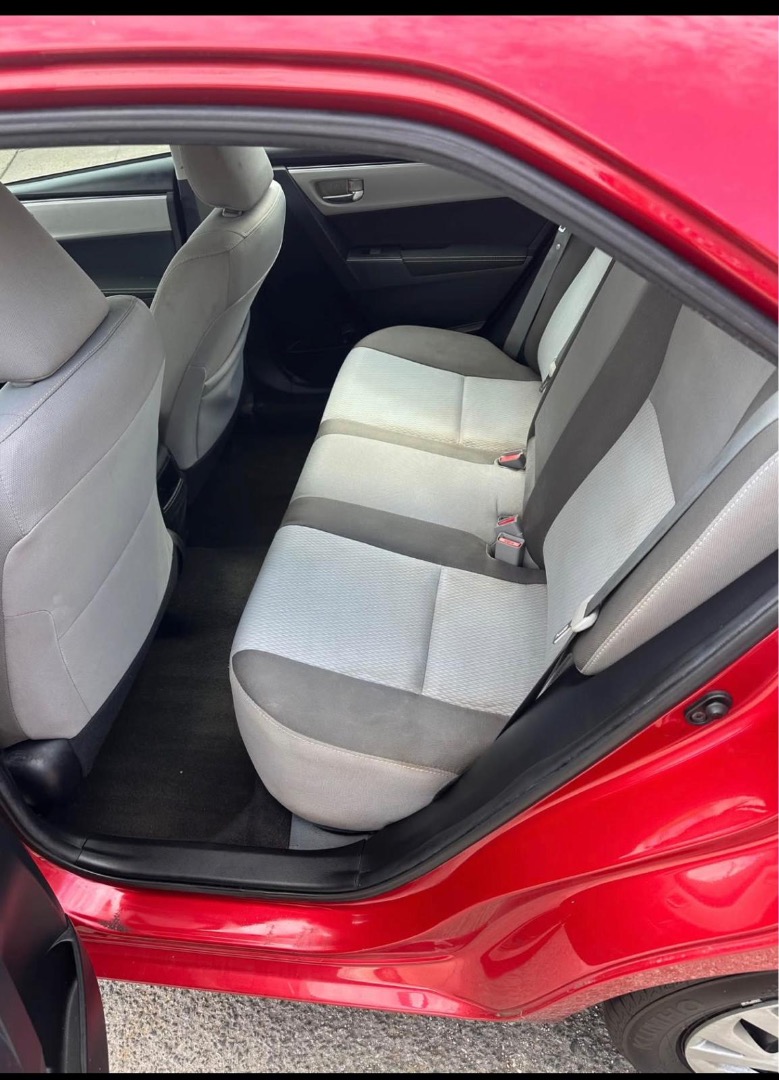 2018 Toyota Corolla LE - Photo 8