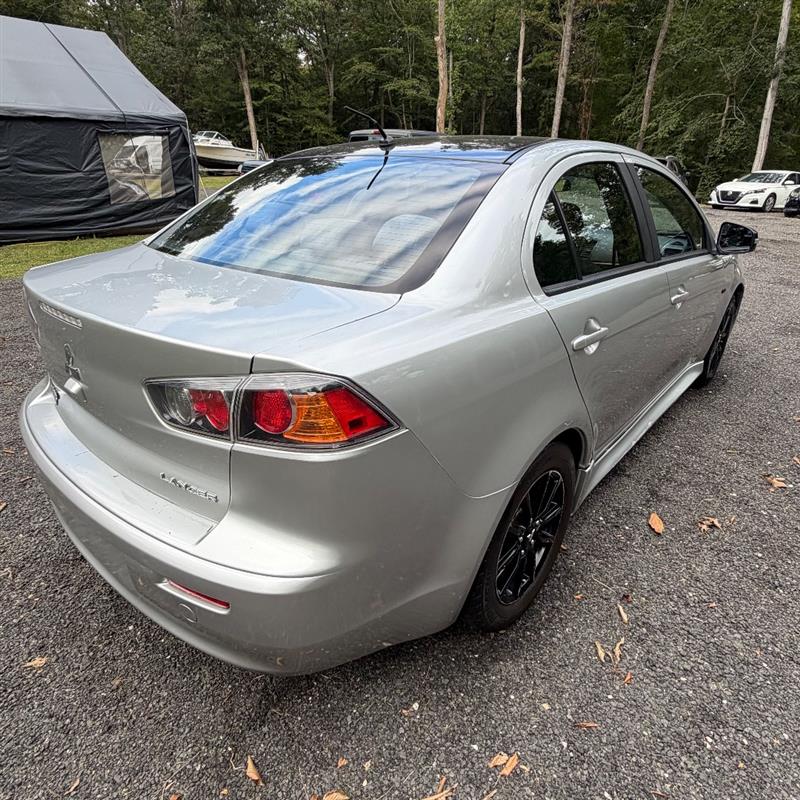 2017 Mitsubishi Lancer LE - Photo 3