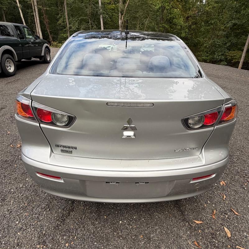 2017 Mitsubishi Lancer LE - Photo 8