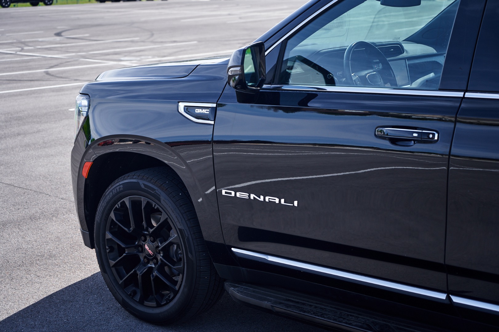2022 GMC Yukon XL Denali - Photo 9