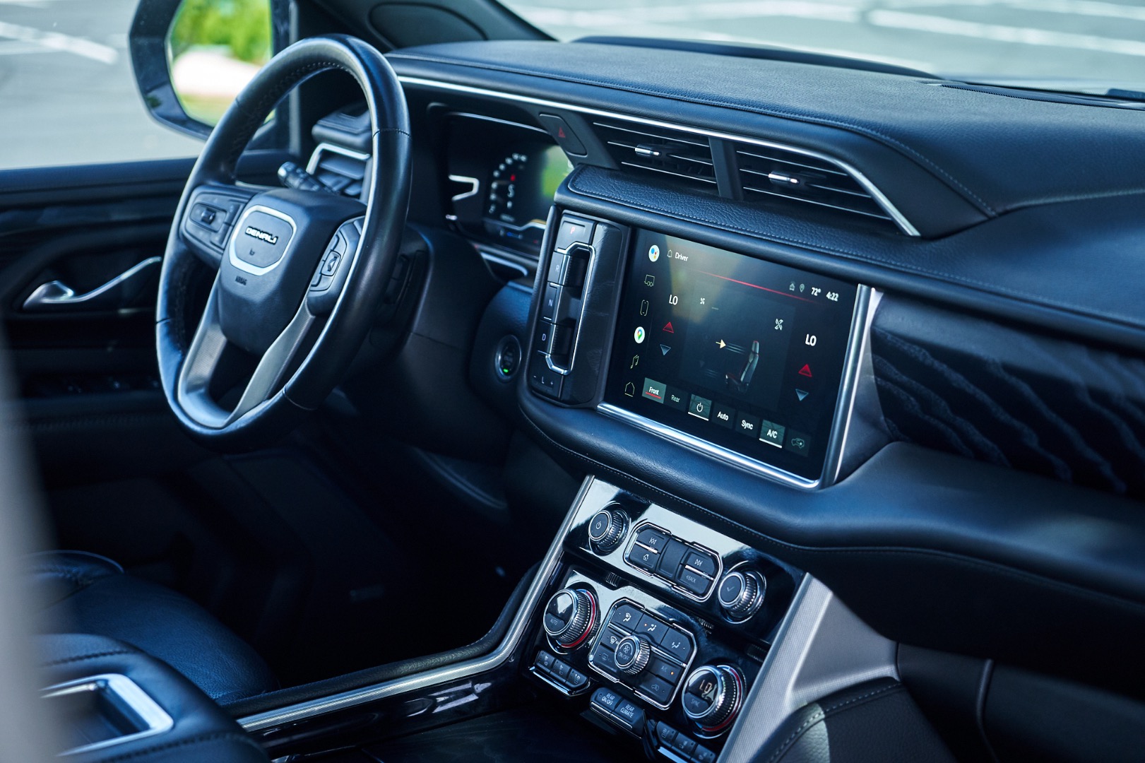 2022 GMC Yukon XL Denali - Photo 19