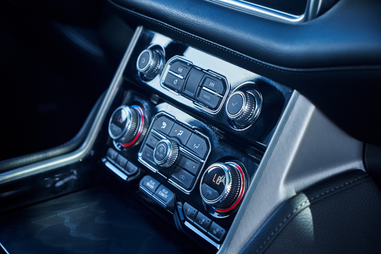 2022 GMC Yukon XL Denali - Photo 21
