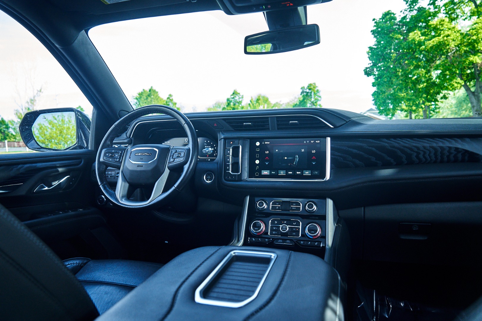 2022 GMC Yukon XL Denali - Photo 23