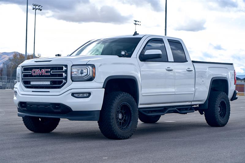 White 2018 GMC Sierra 1500 Base Double Cab 4WD Pickup Truck Four-Wheel Drive Automatic