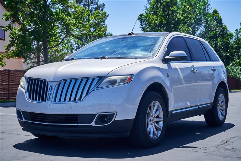 White 2013 Lincoln MKX AWD SUV / Crossover All-Wheel Drive Automatic