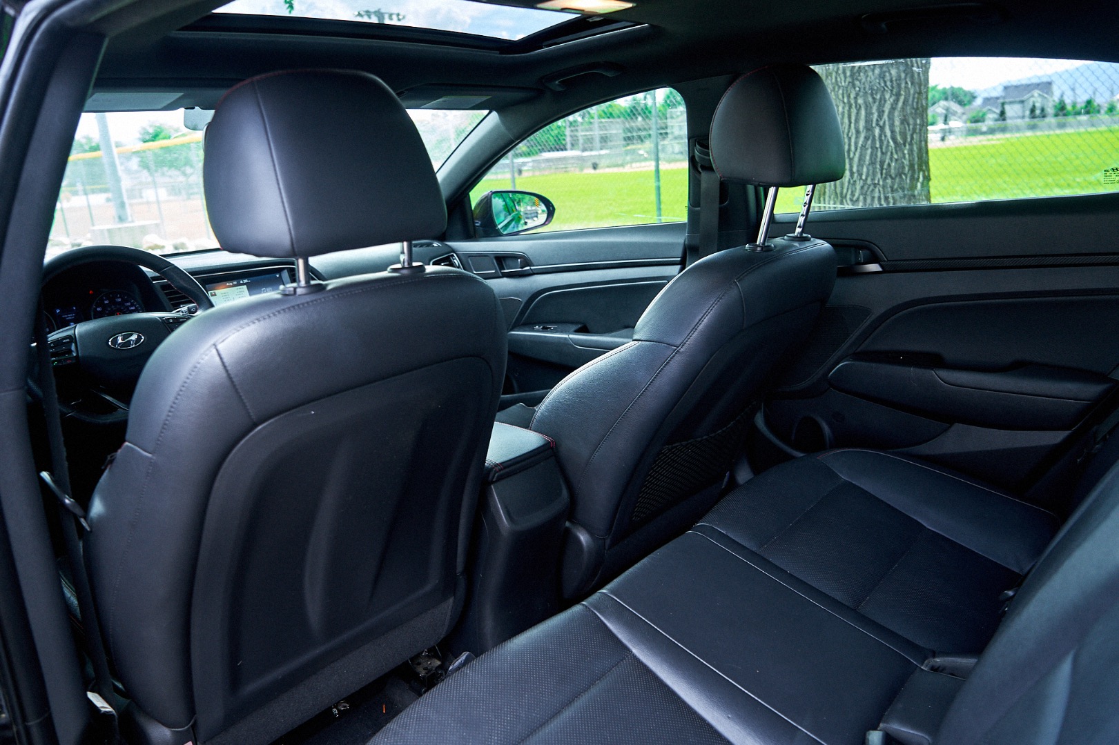 2018 Hyundai Elantra Sport - Photo 11