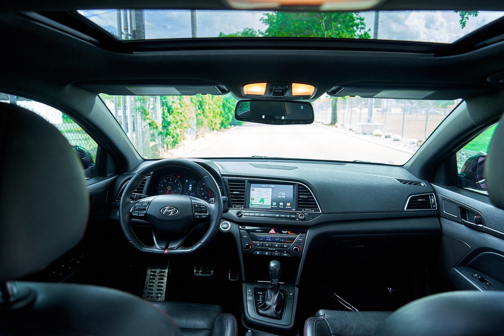 2018 Hyundai Elantra Sport - Photo 14