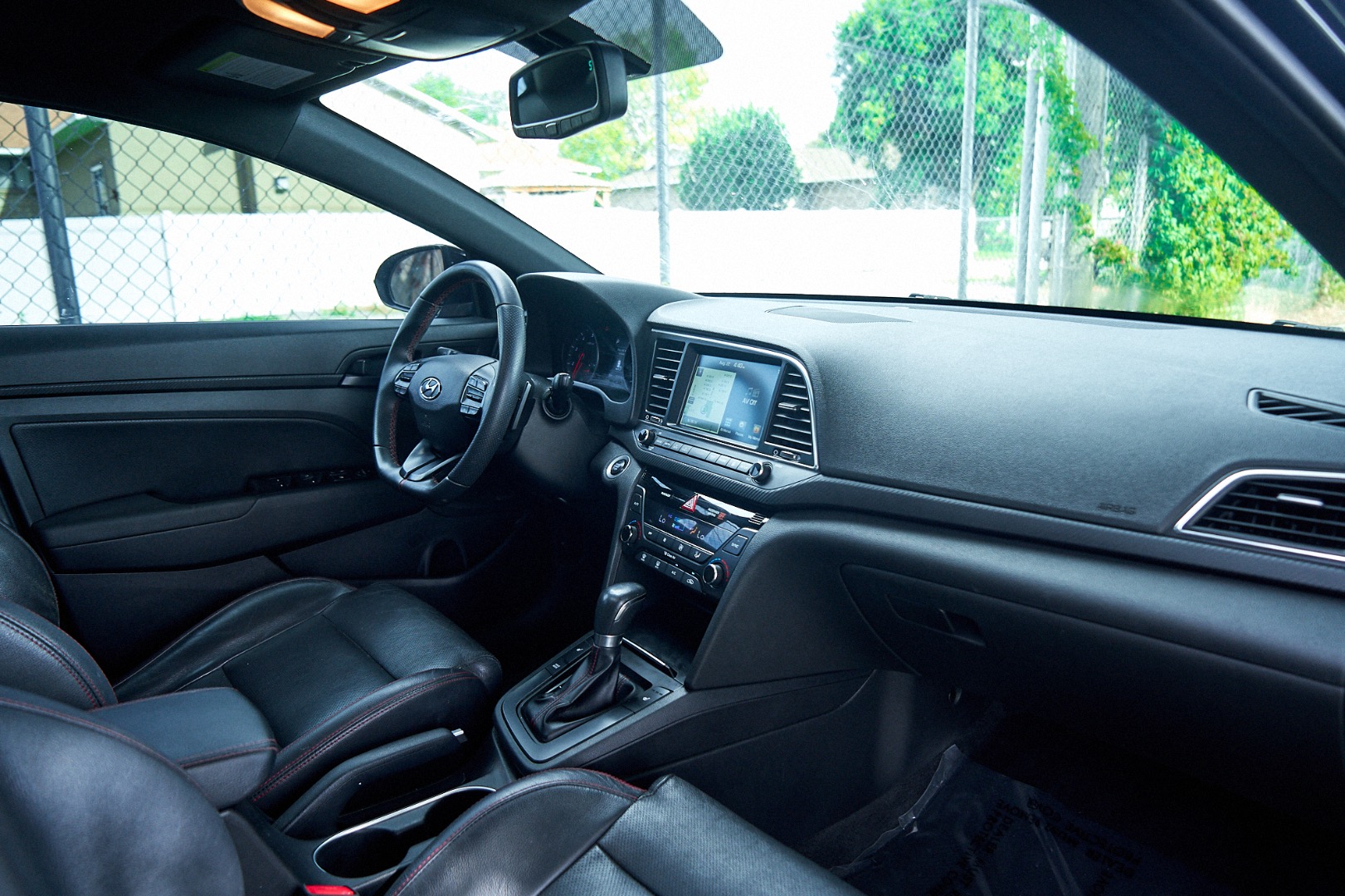 2018 Hyundai Elantra Sport - Photo 17