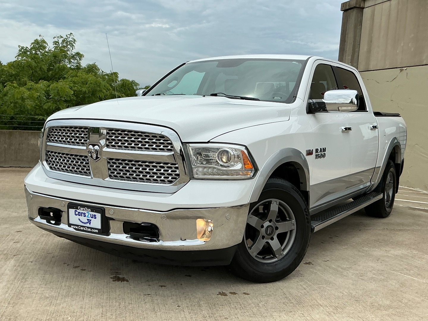 2015 RAM 1500 Laramie 4x4 Crew Cab's photo