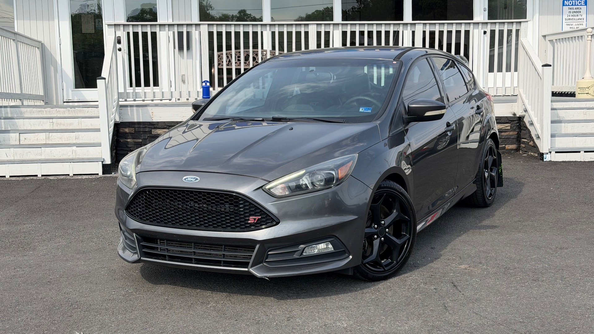 2015 Ford Focus 5 Door Hatch ST's photo