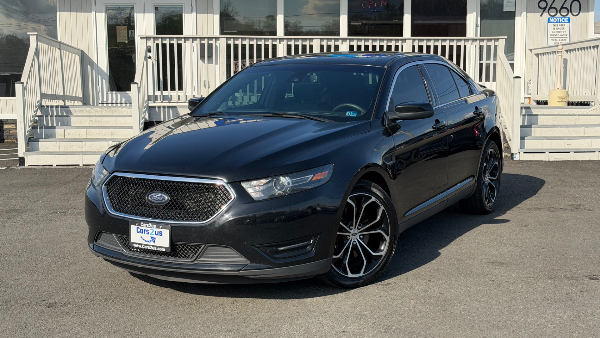 2017 Ford Taurus SHO AWD's photo