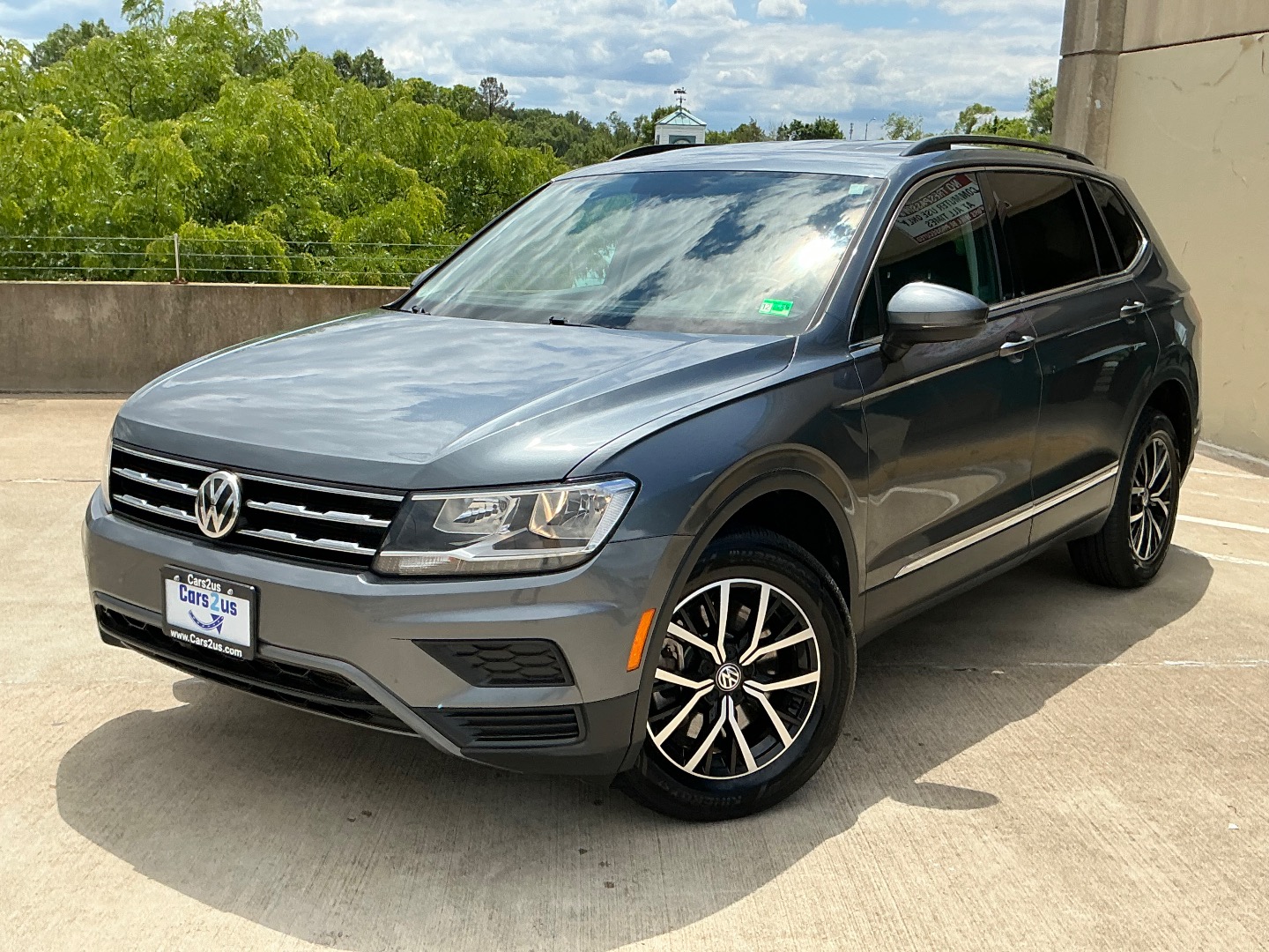 2021 Volkswagen Tiguan 2.0T SE's photo