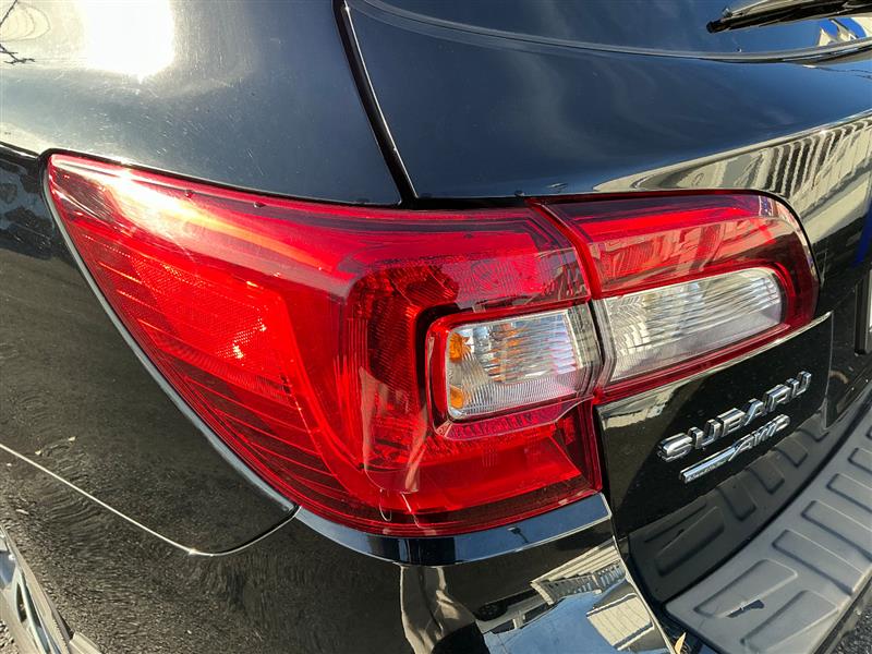 2017 Subaru Outback Limited - Photo 26
