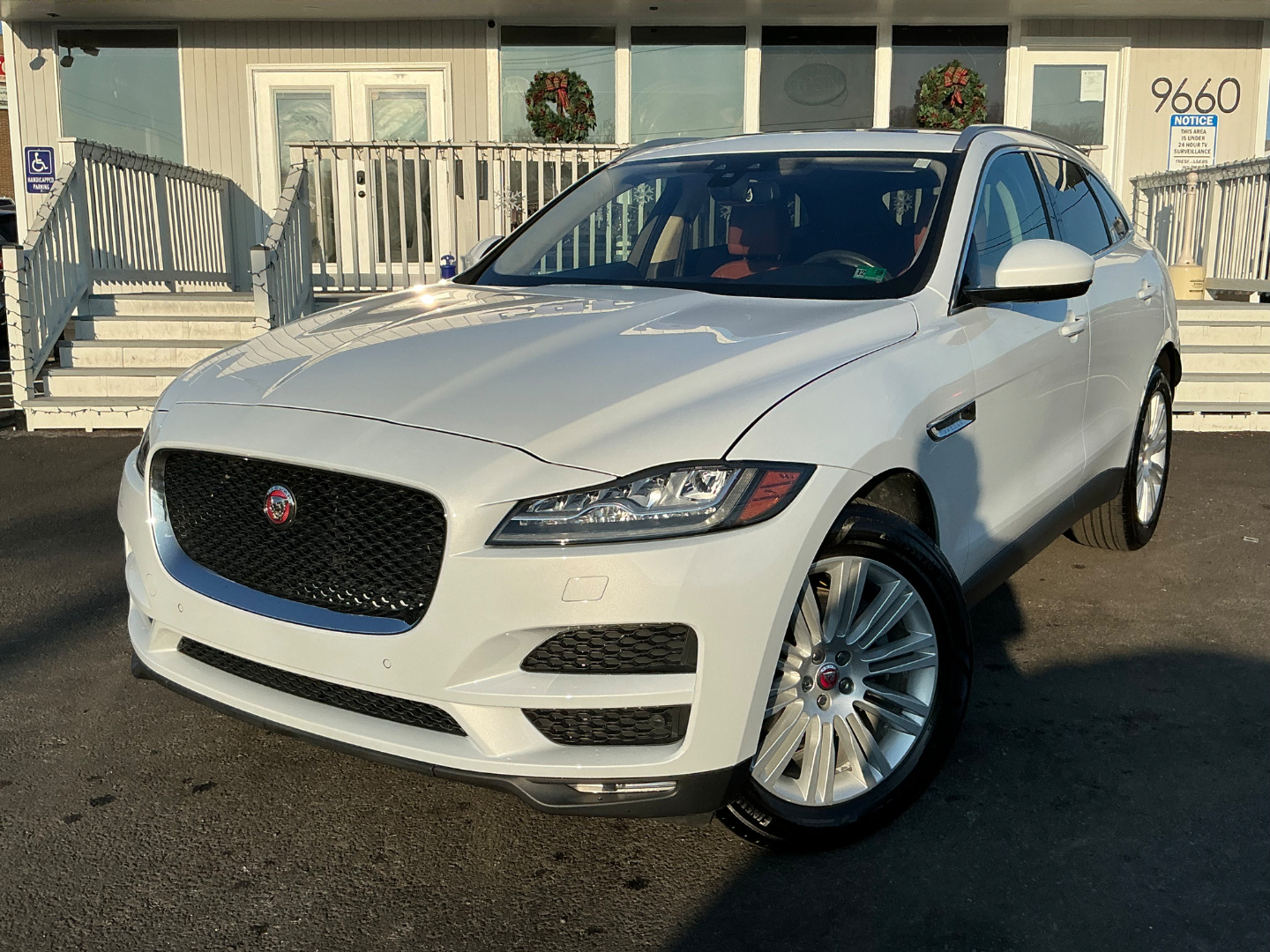 2018 Jaguar F-PACE 35t Portfolio AWD's photo