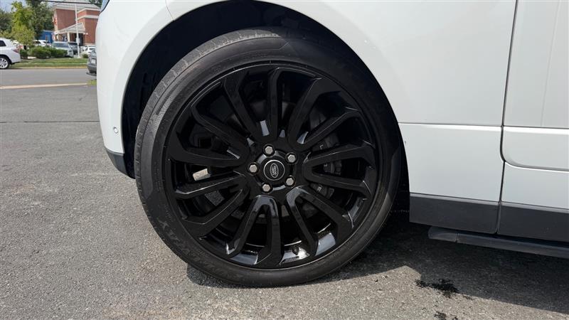 2018 Land Rover Range Rover Supercharged - Photo 30