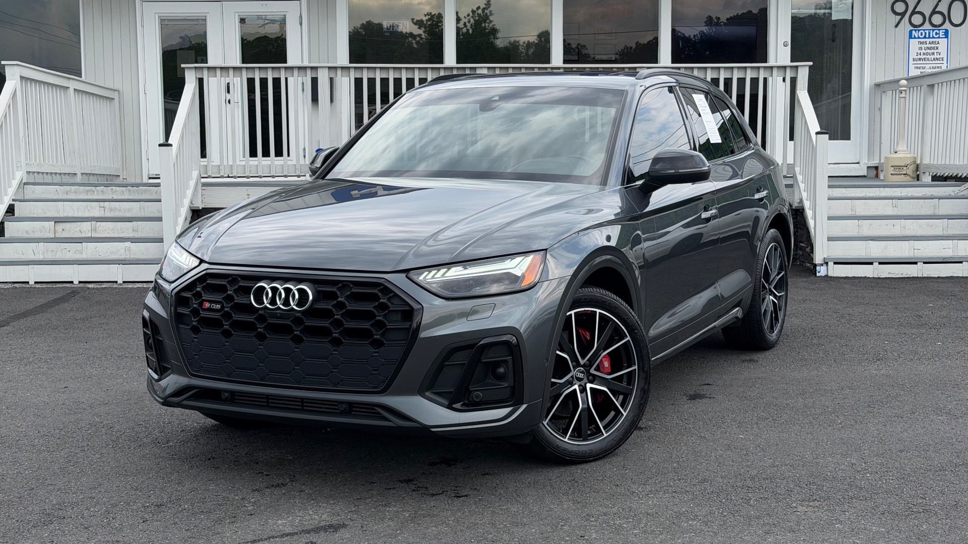 2021 Audi SQ5 Prestige's photo