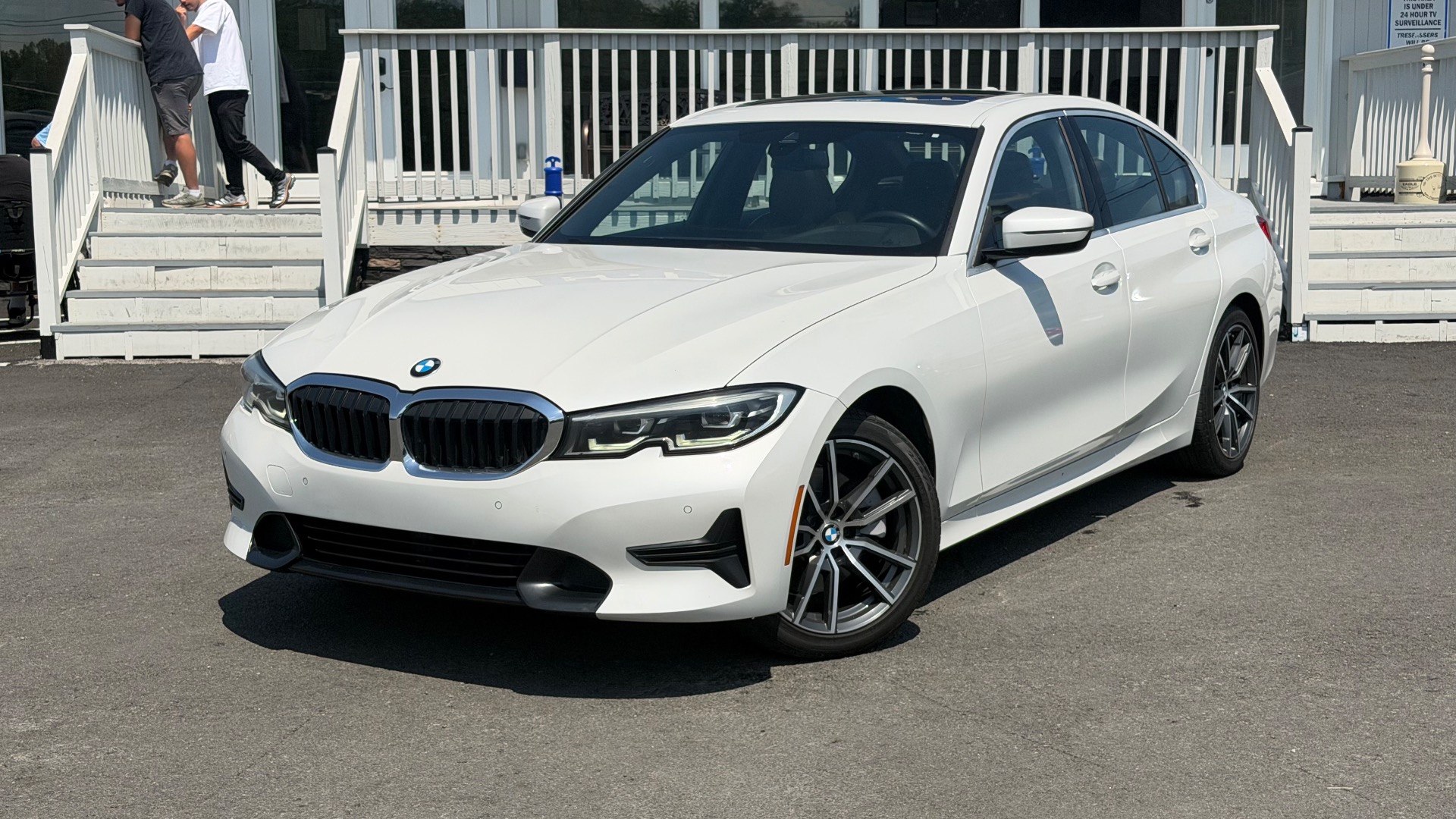 2019 BMW 3 Series 330i Sedan's photo
