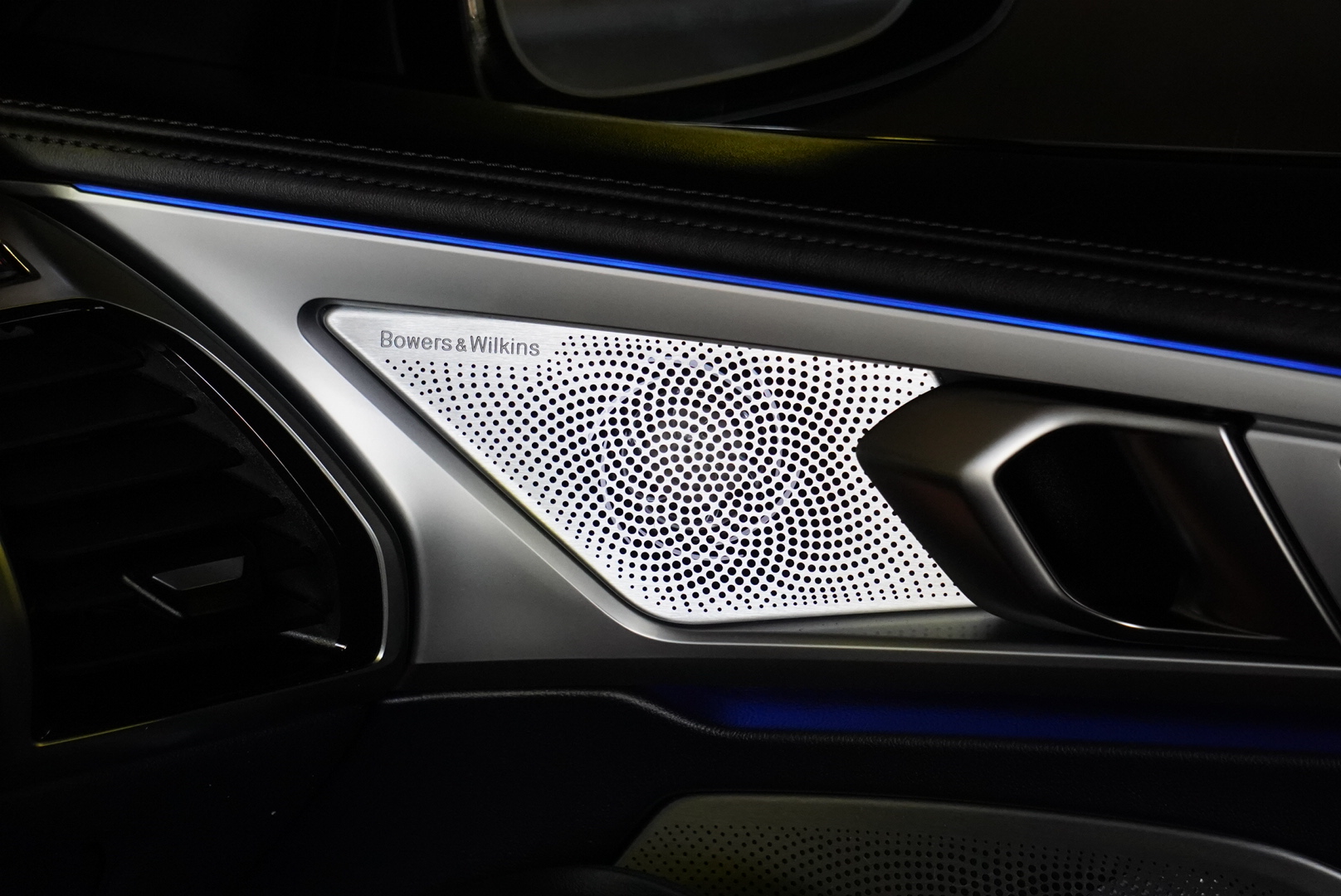 2020 BMW 8 Series M850i - Photo 209