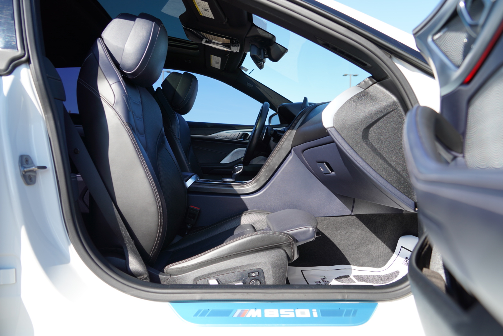 2020 BMW 8 Series M850i - Photo 213