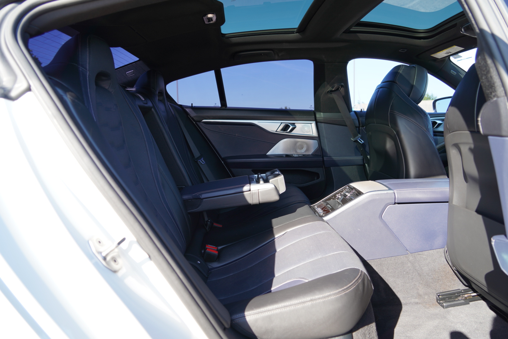 2020 BMW 8 Series M850i - Photo 225