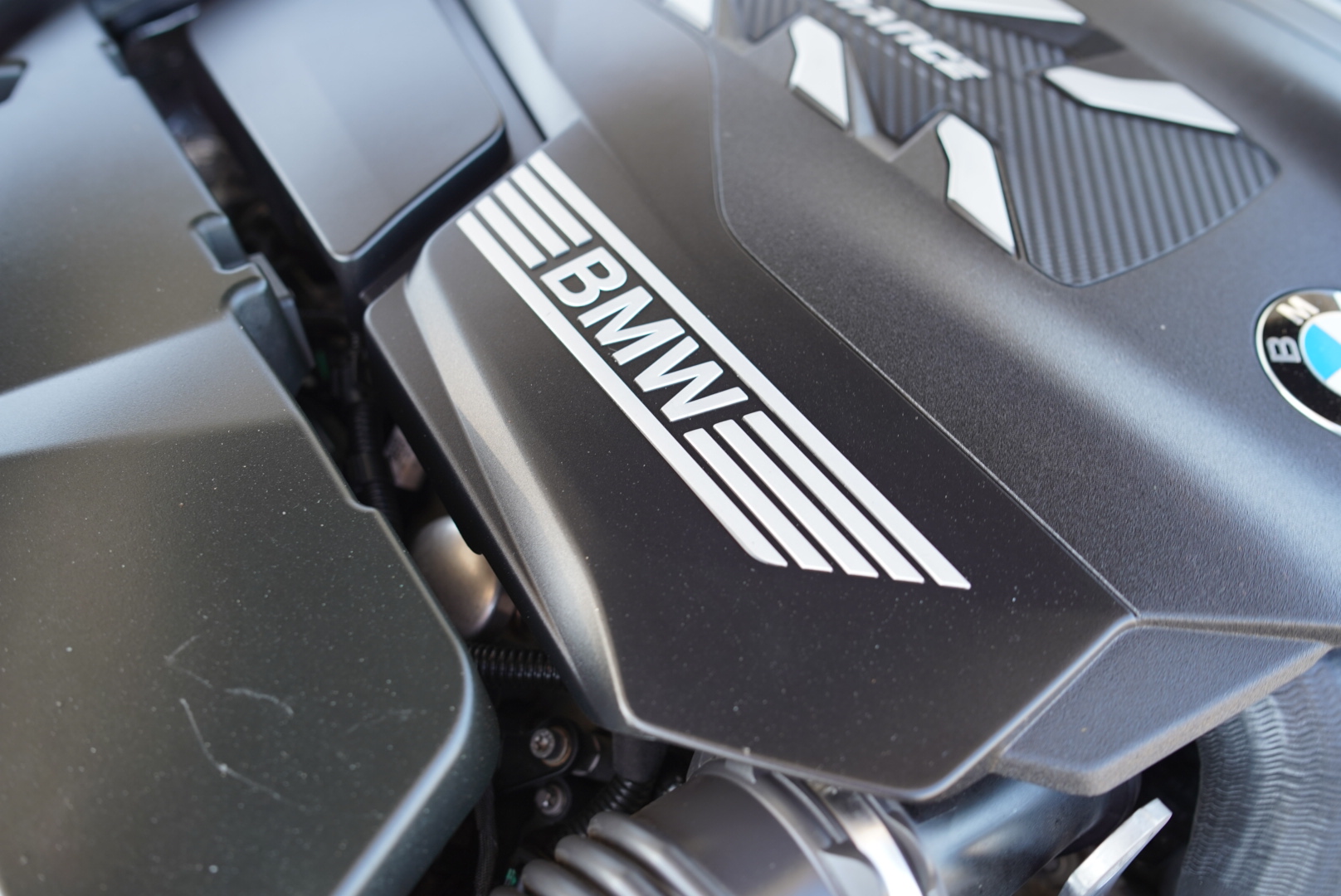 2020 BMW 8 Series M850i - Photo 239