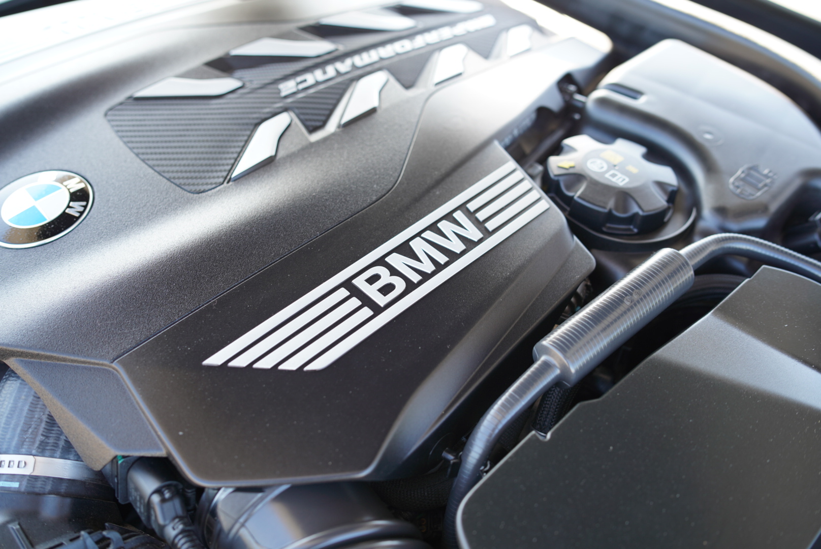 2020 BMW 8 Series M850i - Photo 241