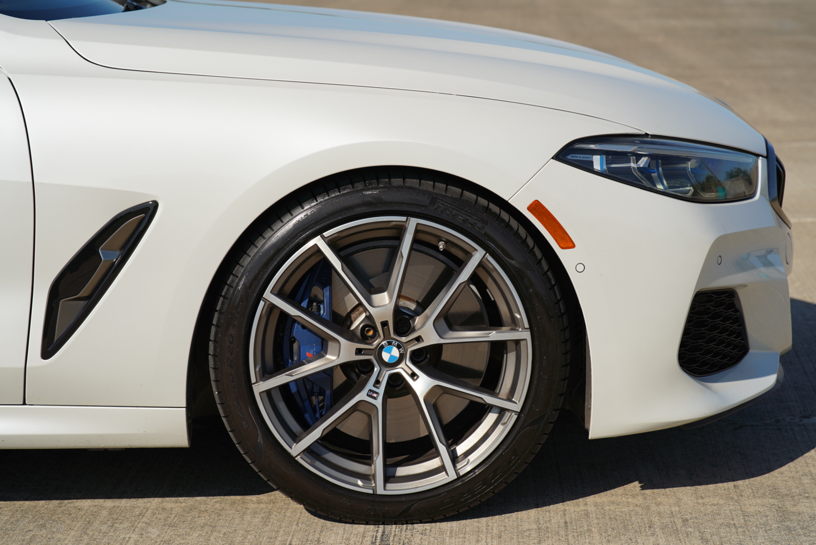 2020 BMW 8 Series M850i - Photo 39