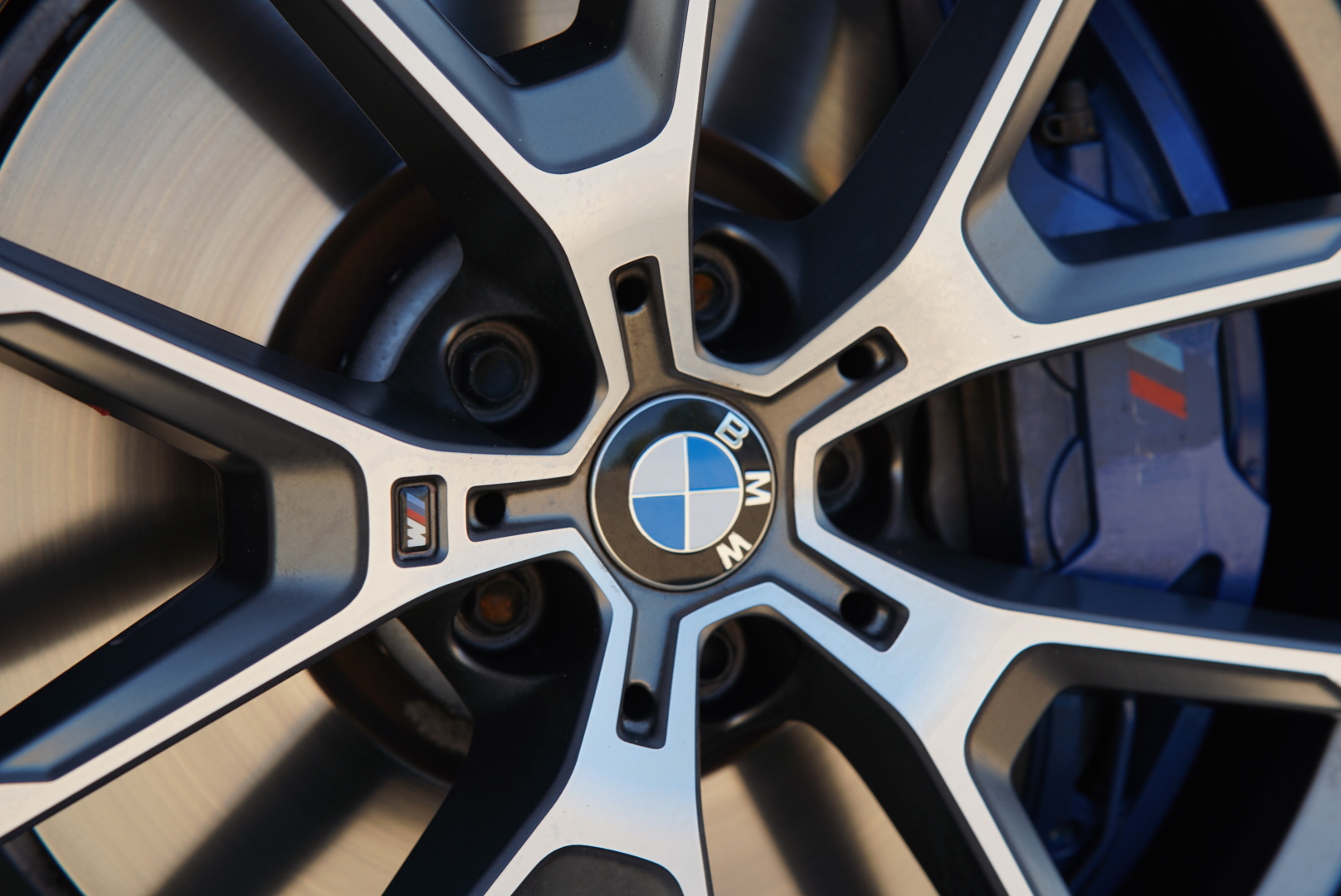 2020 BMW 8 Series M850i - Photo 43