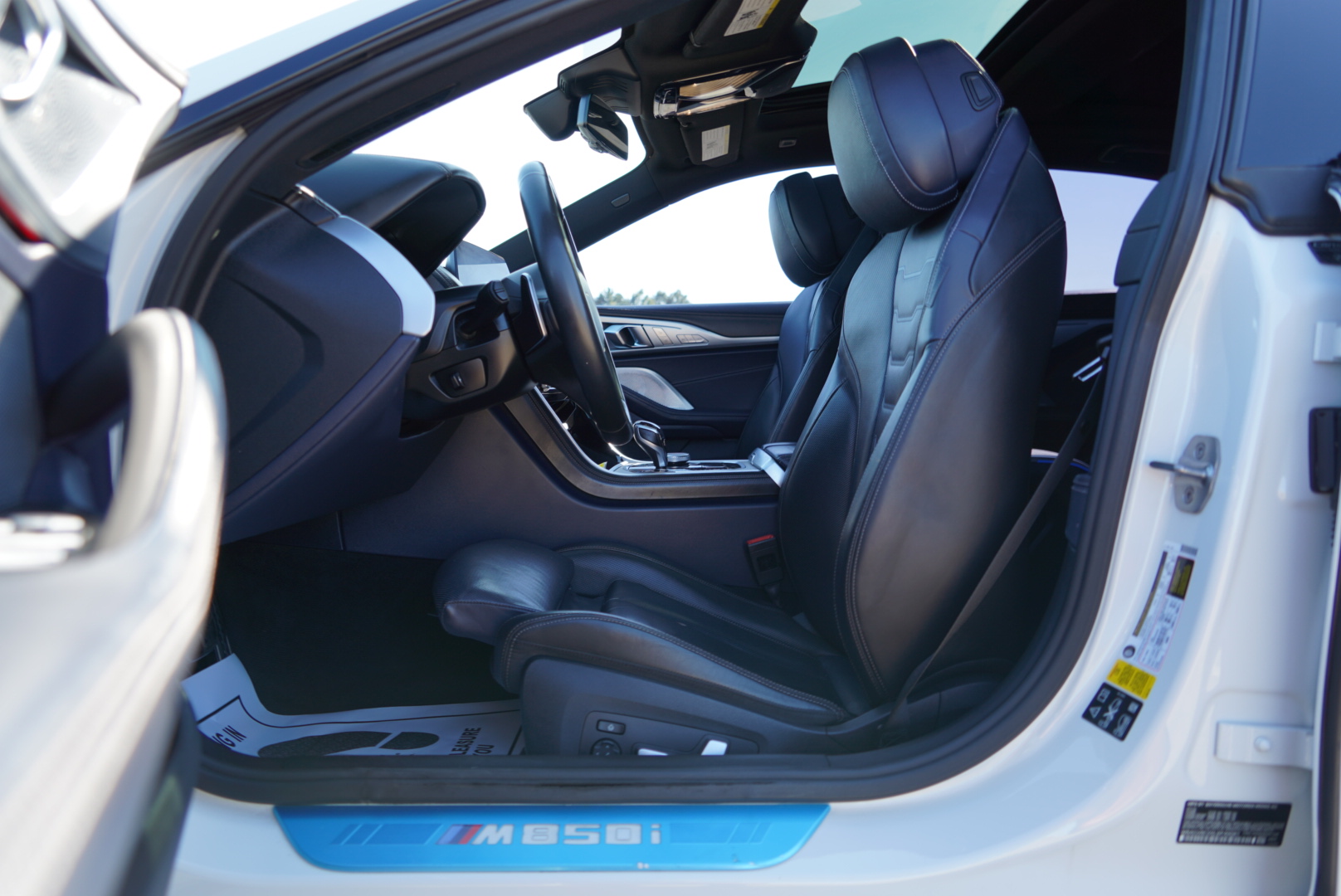 2020 BMW 8 Series M850i - Photo 141