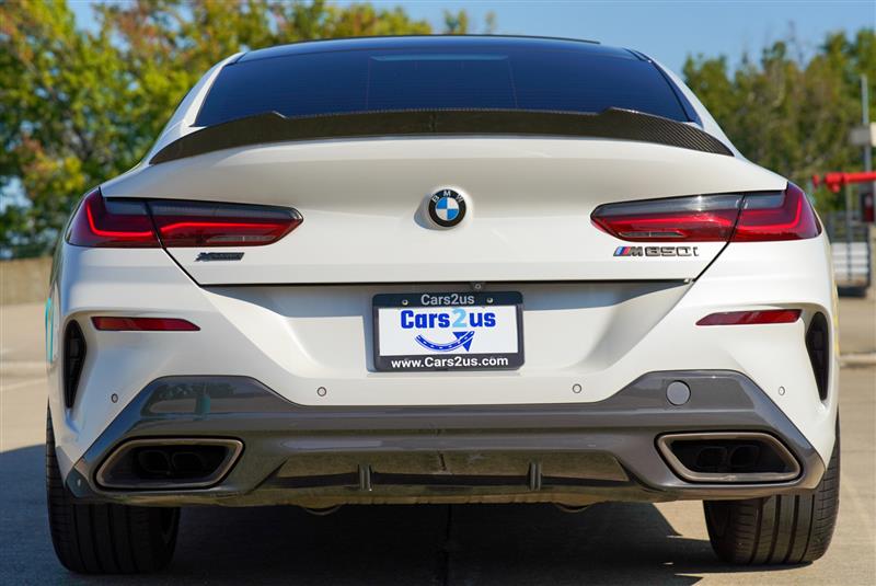 2020 BMW 8 Series M850i - Photo 14
