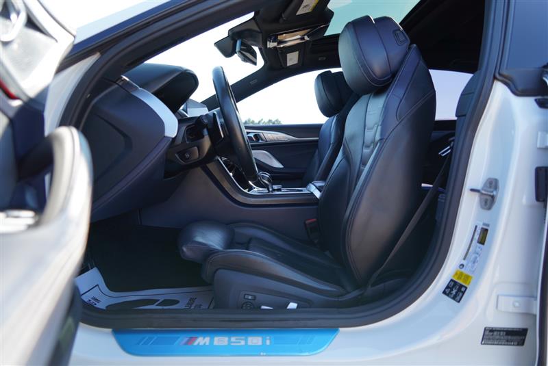 2020 BMW 8 Series M850i - Photo 142