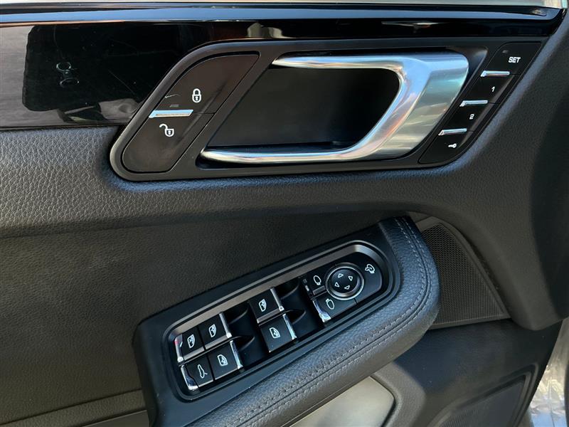 2015 Porsche Macan S - Photo 38
