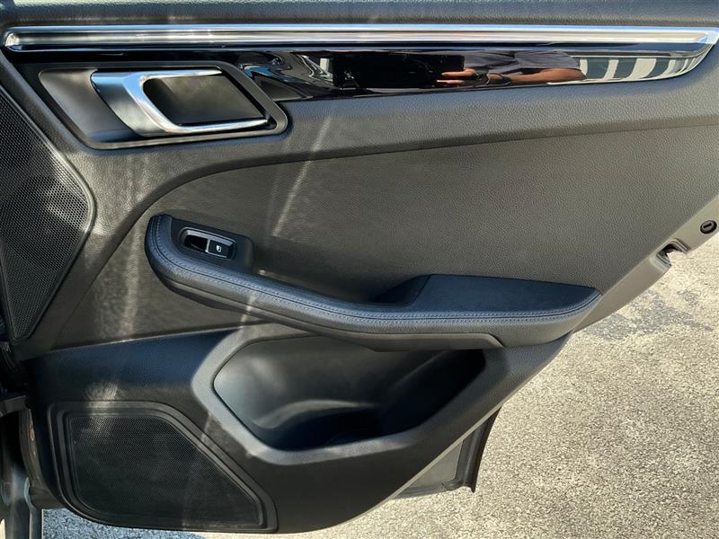 2015 Porsche Macan S - Photo 76