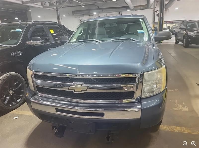 2009 Chevrolet Silverado 1500 1LT - Photo 2