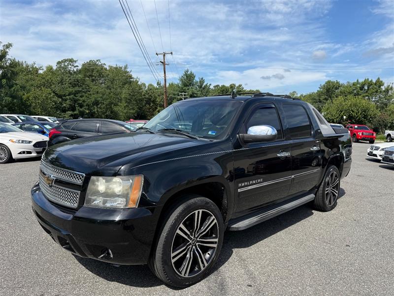 Black 2011 Chevrolet Avalanche Pickup Truck Four-Wheel Drive Automatic