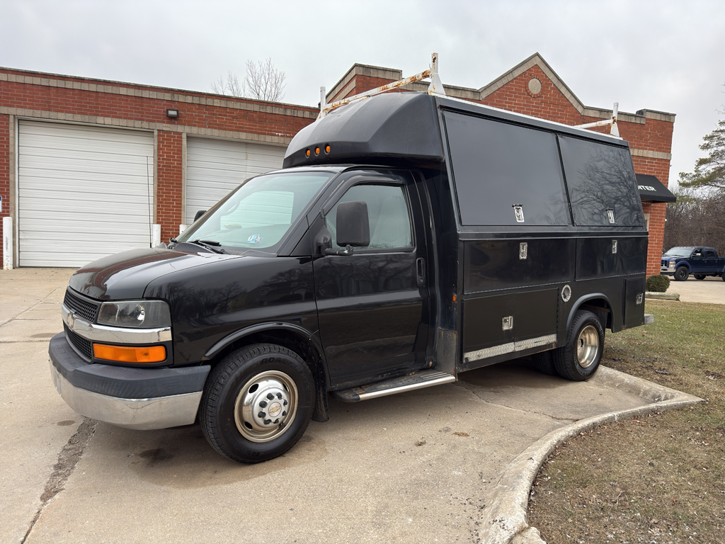 2004 Chevrolet Express Cargo Base