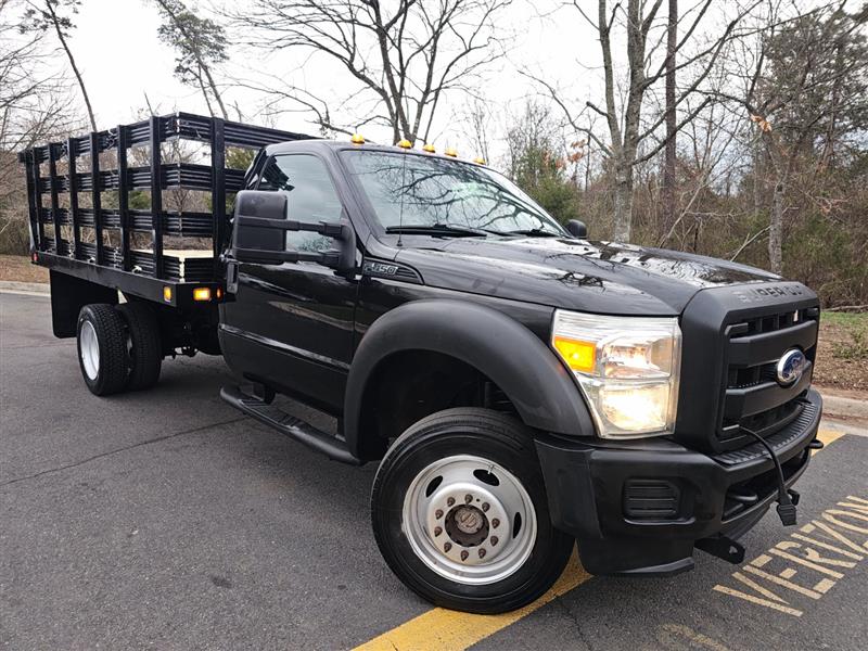 2011 Ford F-450 Super Duty Chassis Cab XLT - Photo 2