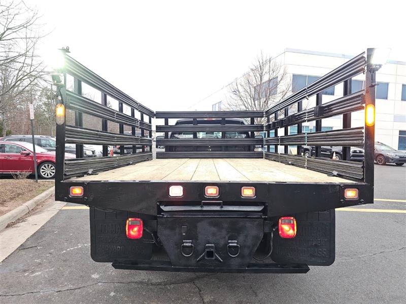 2011 Ford F-450 Super Duty Chassis Cab XLT - Photo 13