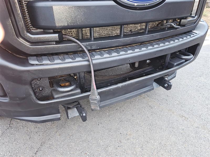 2011 Ford F-450 Super Duty Chassis Cab XLT - Photo 29