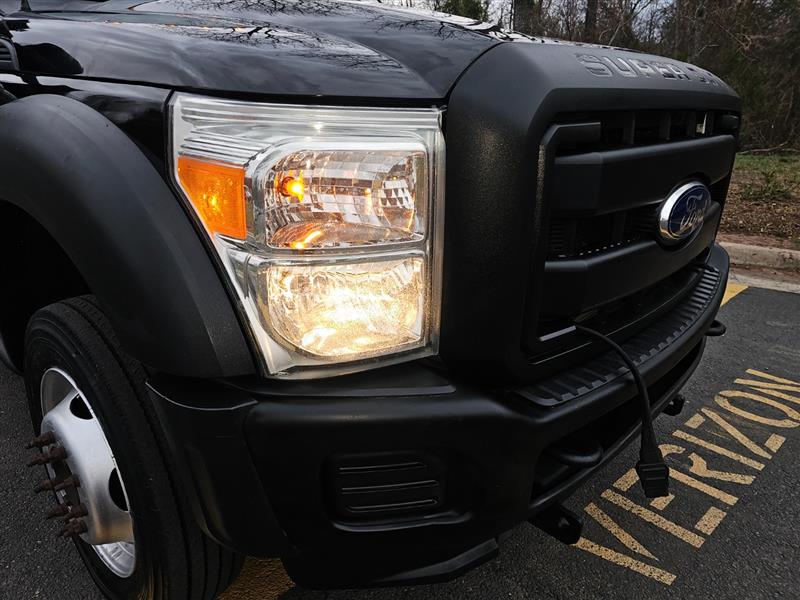 2011 Ford F-450 Super Duty Chassis Cab XLT - Photo 4