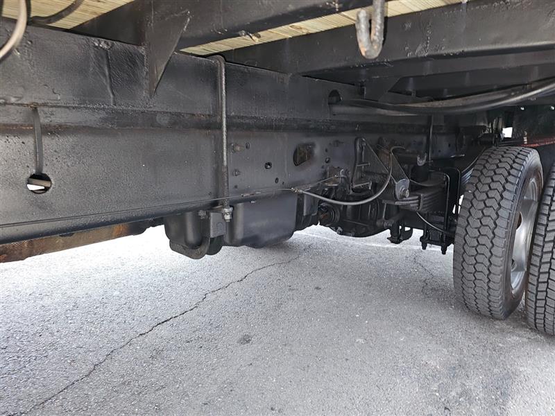 2011 Ford F-450 Super Duty Chassis Cab XLT - Photo 36
