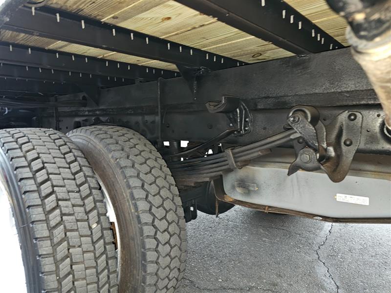 2011 Ford F-450 Super Duty Chassis Cab XLT - Photo 37