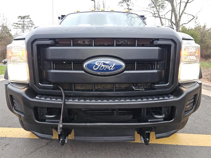 2011 Ford F-450 Super Duty Chassis Cab XLT - Photo 6