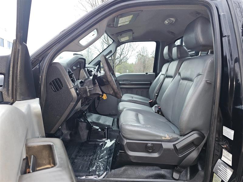 2011 Ford F-450 Super Duty Chassis Cab XLT - Photo 55